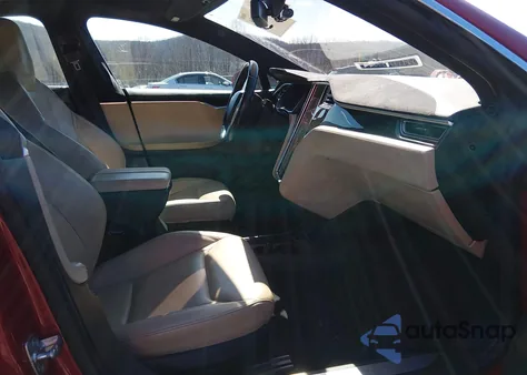 2015 Tesla Model S 70D/85D/P85D z USA, uszkodzony, nr VIN 5YJSA1H20FF093565